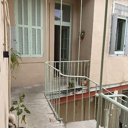 Le Petit Provencal Appartamento Nîmes Esterno foto