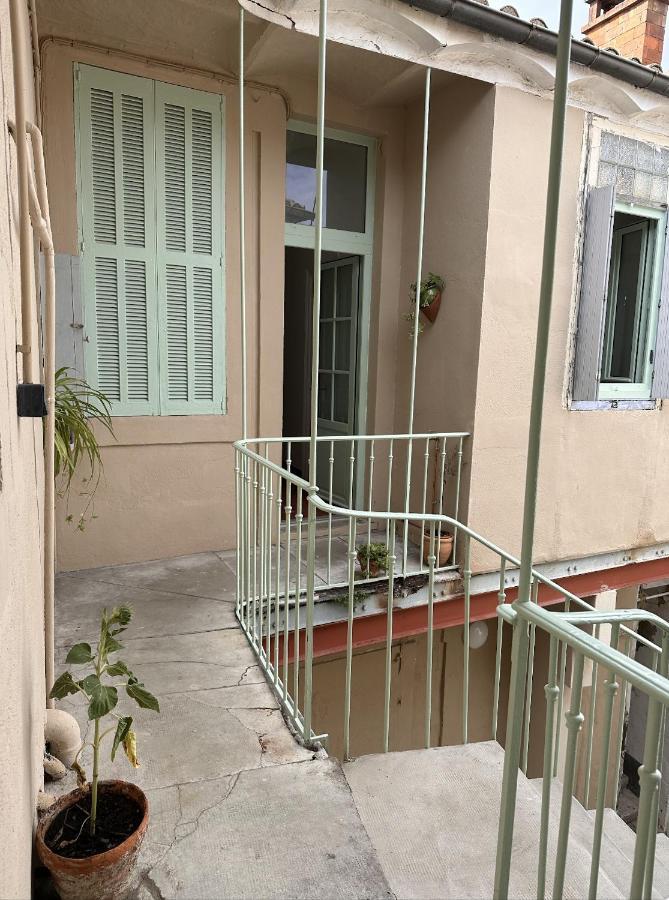 Le Petit Provencal Appartamento Nîmes Esterno foto
